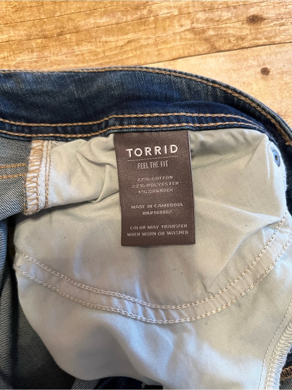 Torrid Luxe Slim Boot Super Stretch Jeans Mid-Rise Downpour Size 18 Short NWT - Picture 4 of 6